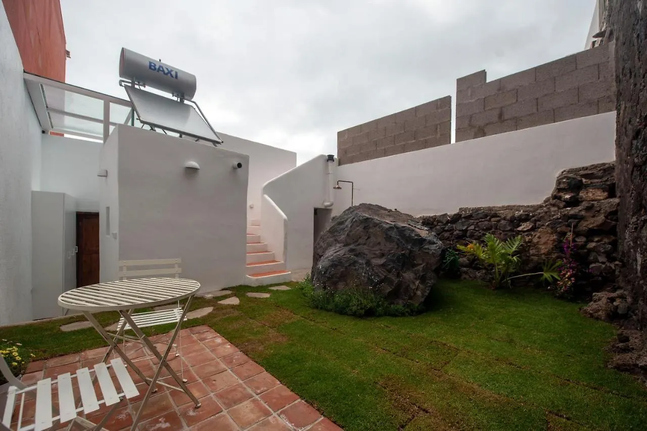 Casita Tradicional Canaria En Garachico - Sanroquito18 Spain